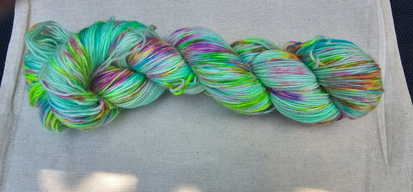 "Easter Egg green" Simply Socks